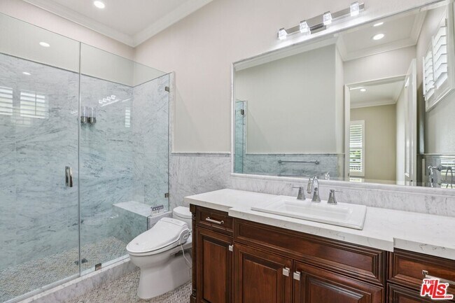 Building Photo - 27048 Triumph Ave