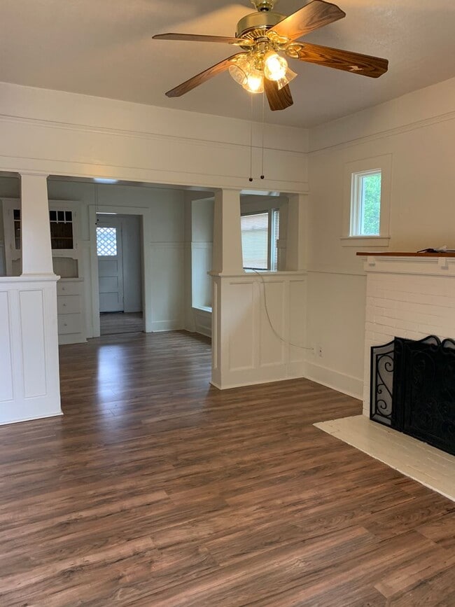 Building Photo - 2 bed/1 ba cottage - downtown Yuba City area