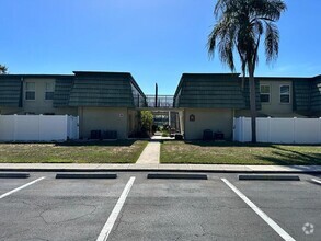 Building Photo - 1799 N Highland Ave