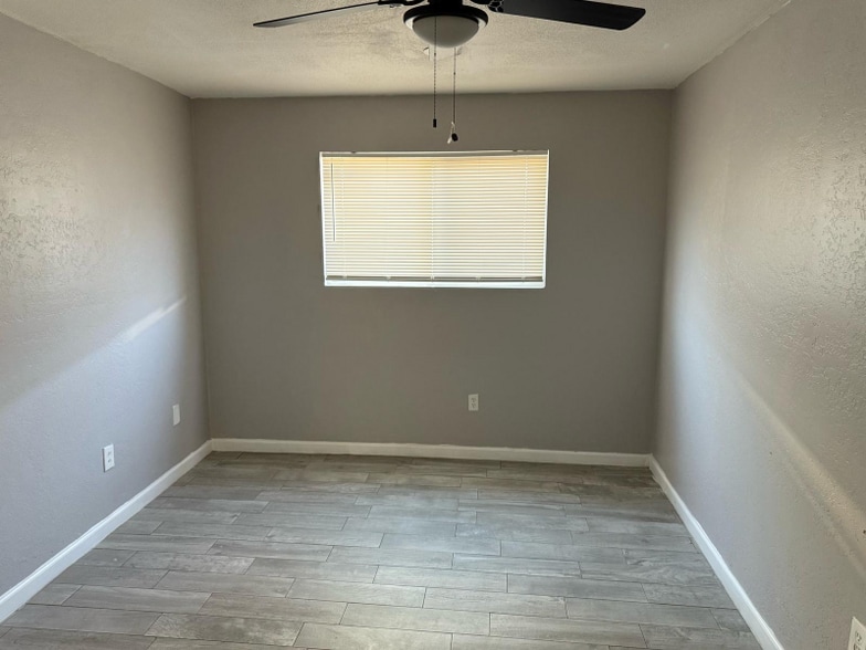 Building Photo - 1819 N 40th St