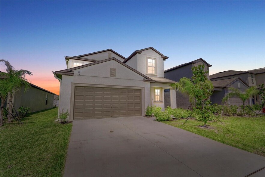 Primary Photo - 111 Rain Lily Ave