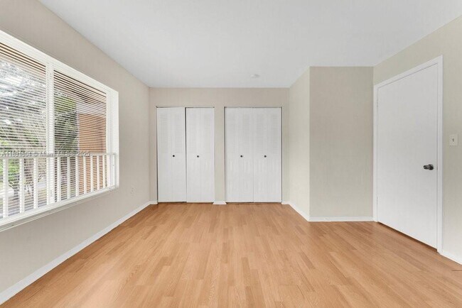 Building Photo - 2321 NW 33rd St
