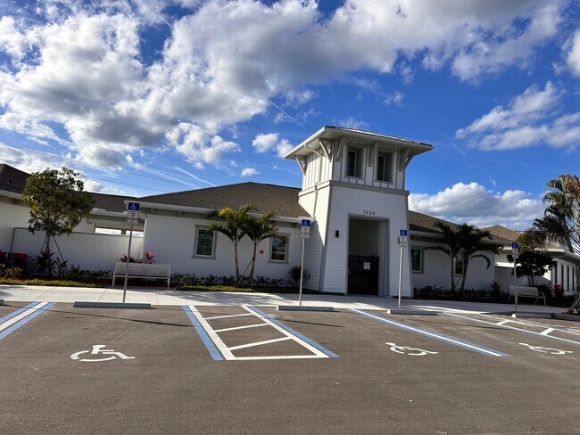 Building Photo - 6404 Topaz Dr