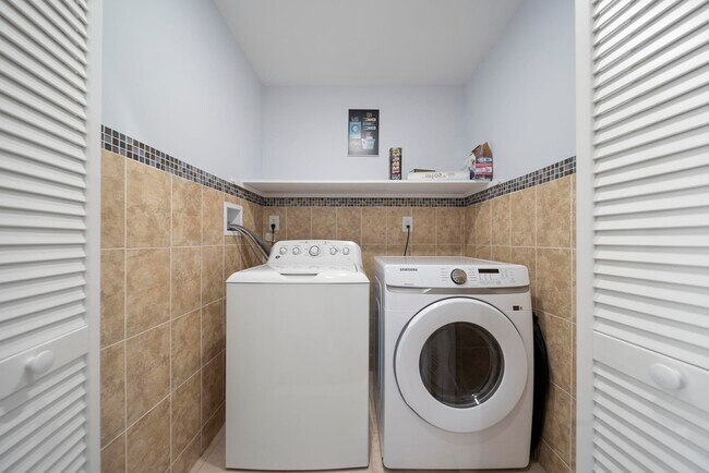 Building Photo - 43.5 Belmont Ave