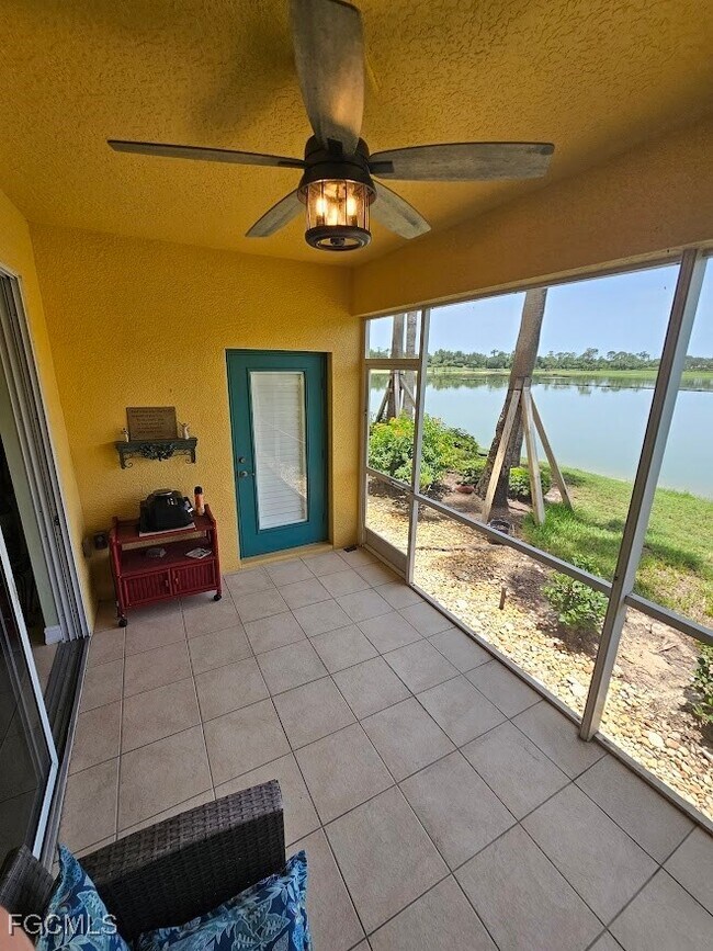 Building Photo - 10720 Ravenna Way