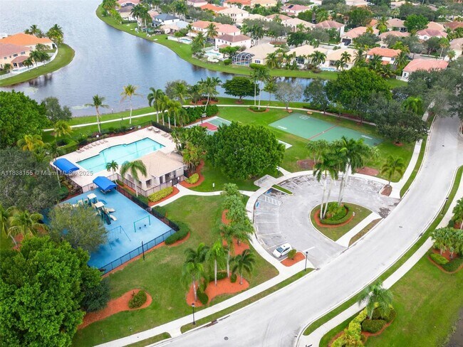 Building Photo - 797 Vista Meadows Dr