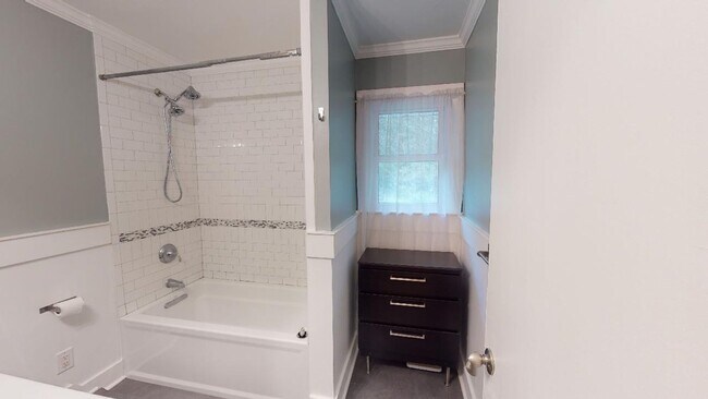 Building Photo - 419 Webster Pl