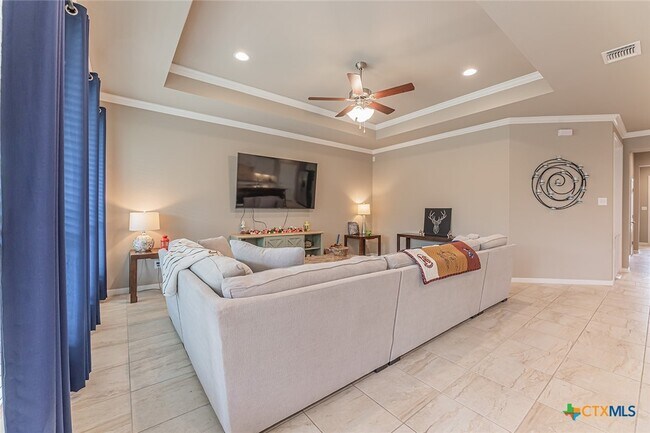 Building Photo - 3212 Trinity Dr