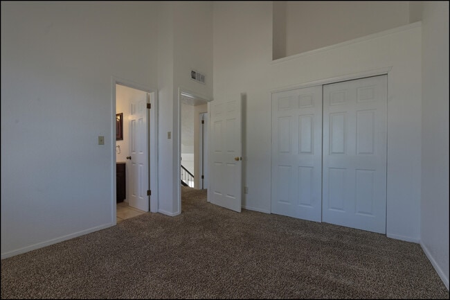 Building Photo - 695 Bluff Canyon Cir
