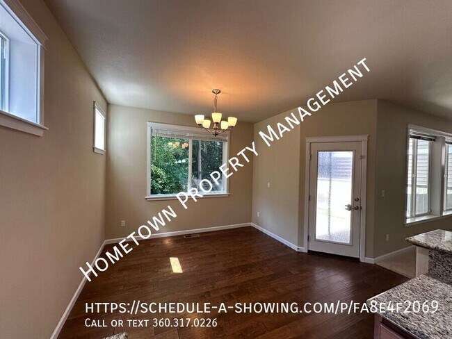 Building Photo - 4241 Dudley Dr NE