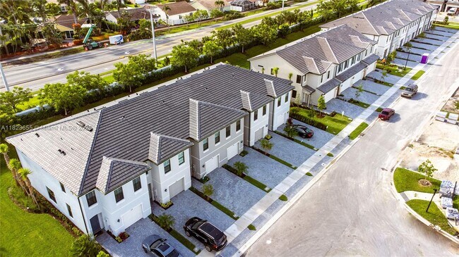 Building Photo - 4488 Appleton Cir E