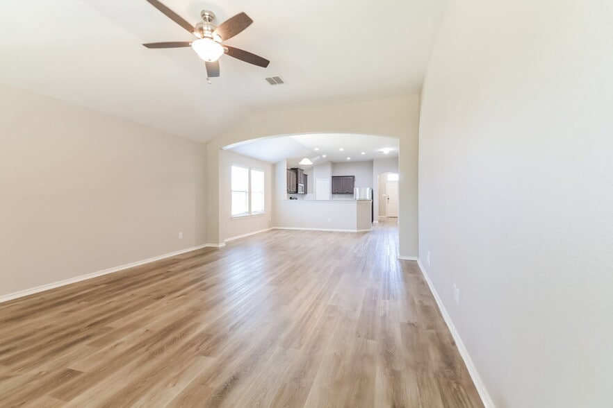 Building Photo - 4713 Joshua Dr