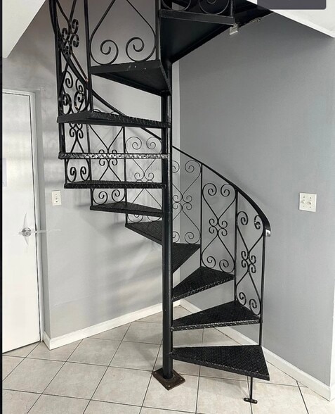 Stairs to lower level - 216 Angelique St