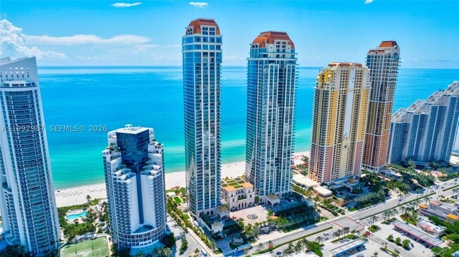 Building Photo - 17901 Collins Ave