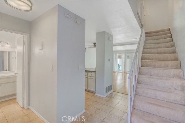 Building Photo - 1122 S Clifpark Cir