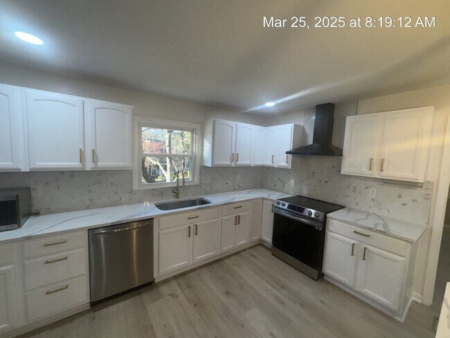 Building Photo - 3806 Airedale Ct