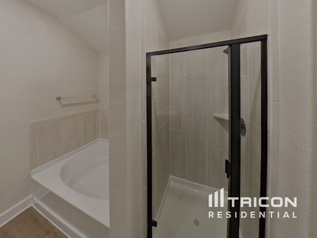 Building Photo - 1207 Bullock Dr