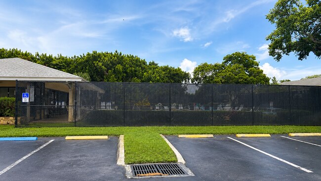 Building Photo - 677 Trace Cir