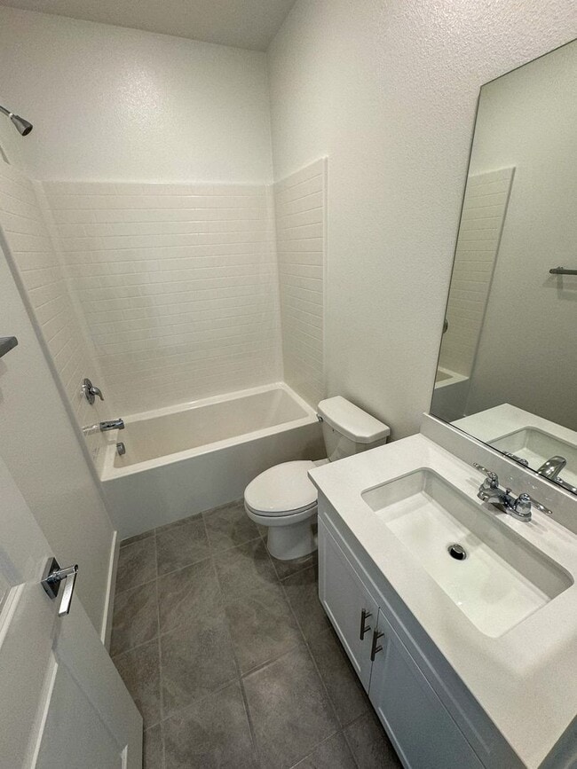 Building Photo - 5 bedroom Murrieta home for LEASE!