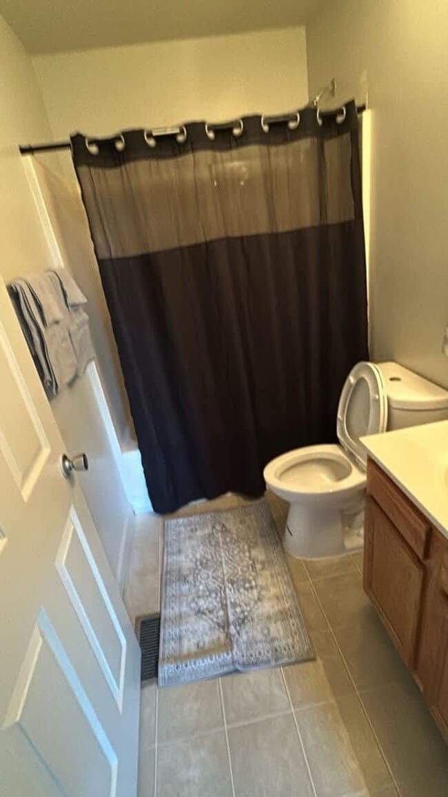 Building Photo - 1051 Southern Dr