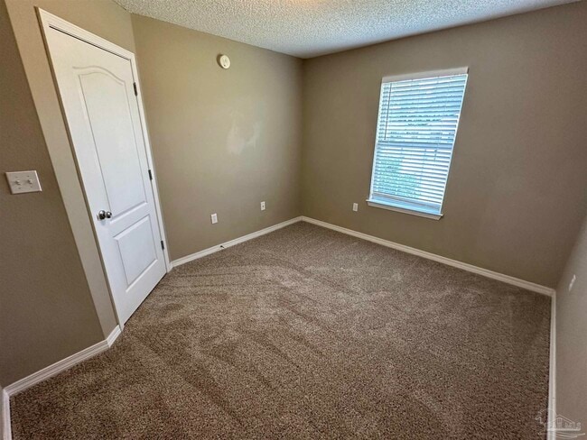 Building Photo - 5983 Ashton Woods Cir