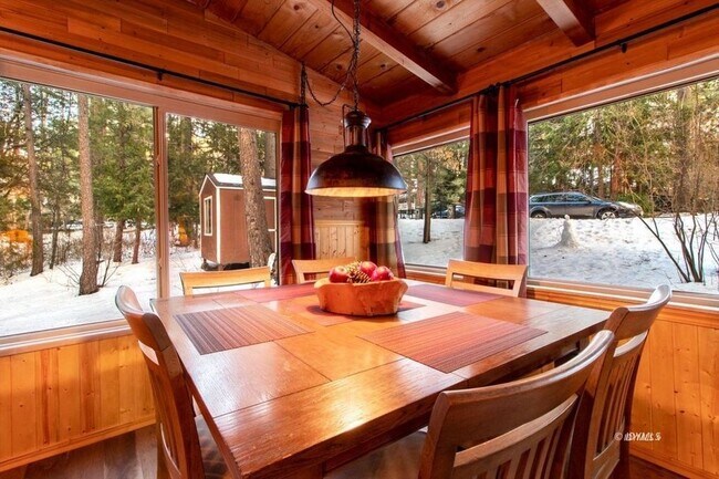 Building Photo - FURNISHED RENTAL FOR LEASE OR SALE