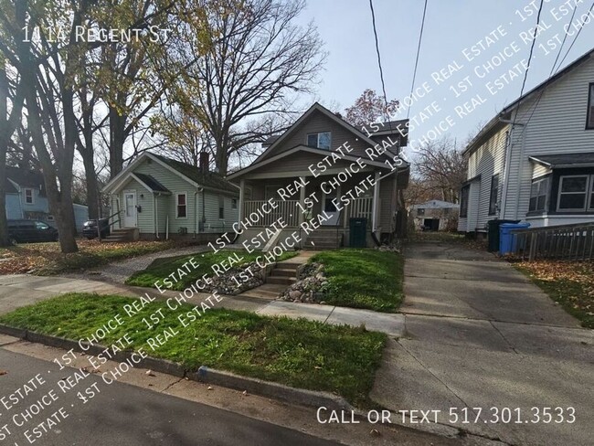 Primary Photo - 3-BDR 1-BTH House w/ Large Back Yard & Bas...