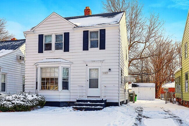 Building Photo - 3 BED 1 BATH SINGLE FAMILY HOME IN BEAUTIFUL SOUTH EUCLID