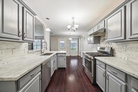 Building Photo - 8323 White Pine Ln