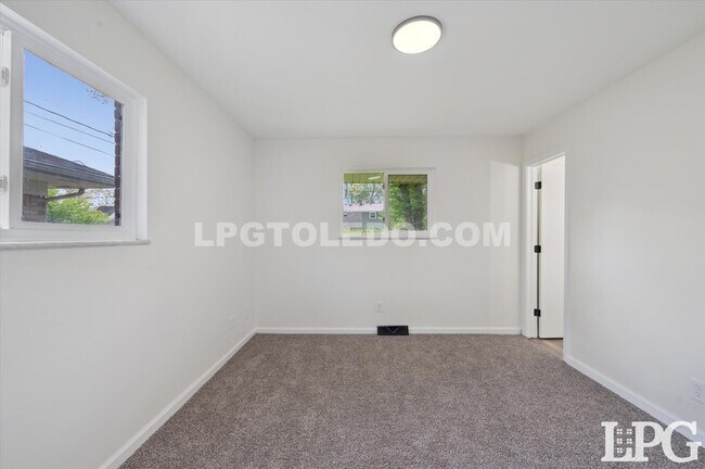 Building Photo - 4209 Penelope Dr