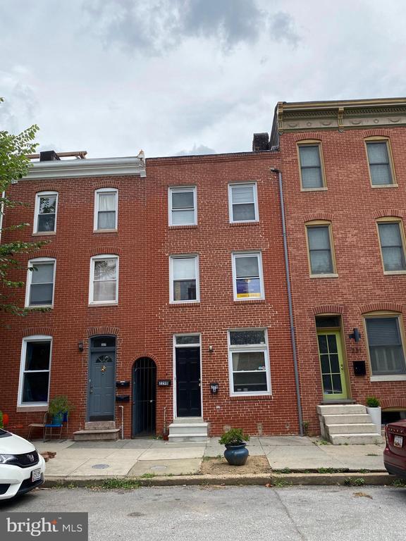 Building Photo - 229 S Ann St