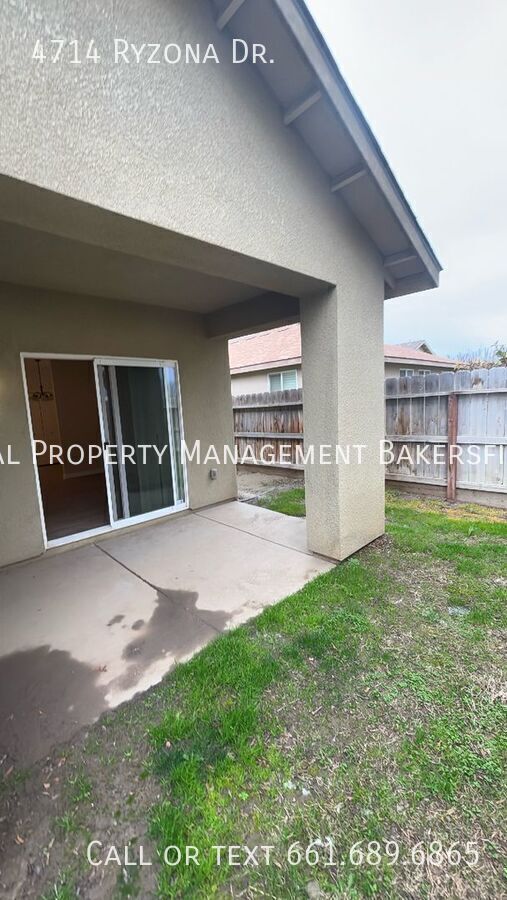 Building Photo - 4714 Ryzona Dr