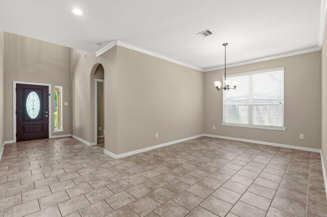 Building Photo - 34 Sawbridge Cir