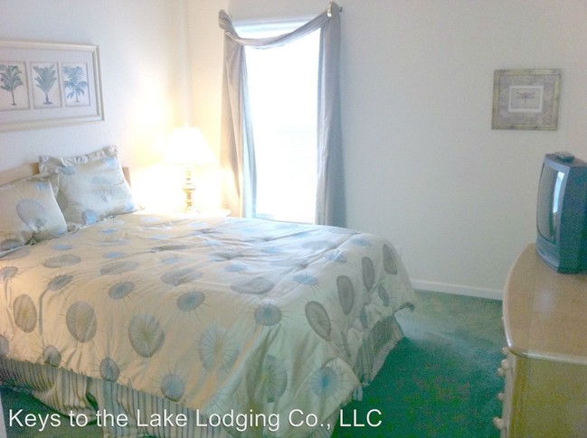 Building Photo - 398 Regatta Bay Dr