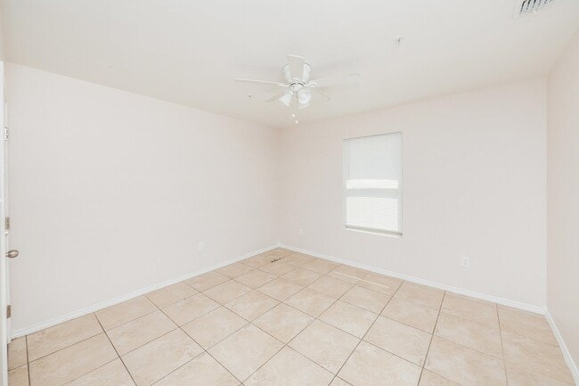Building Photo - 2601 Lomas Del Sur Boulevard