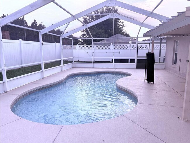 Building Photo - 161 China Berry Cir