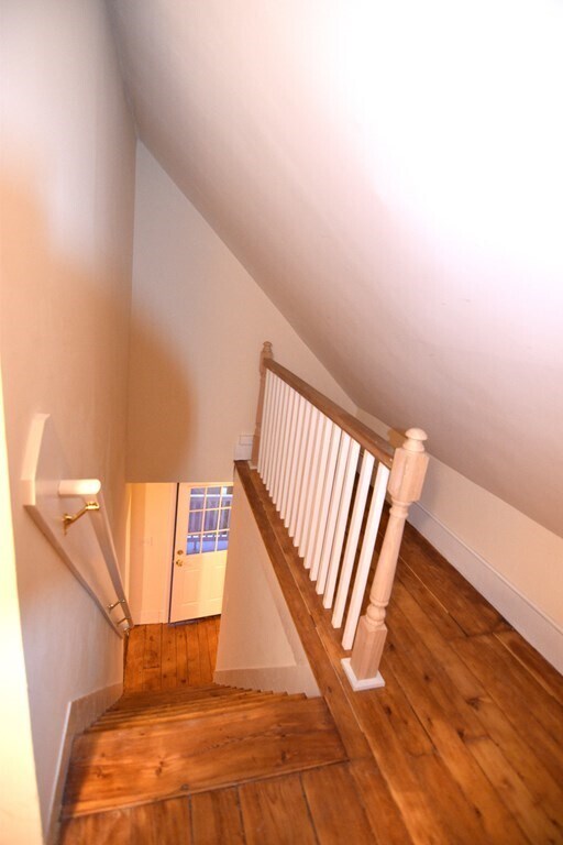 Building Photo - 20 11th St