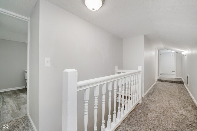 Building Photo - 324 N Tennessee St