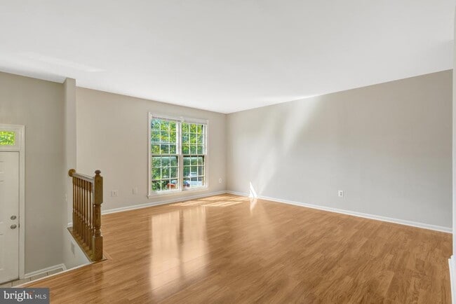 Building Photo - 4234 Fox Lake Dr