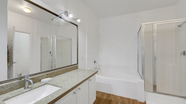 Building Photo - AMAZING COMPLETELY REMODELED CONDO IN SUMMERLIN