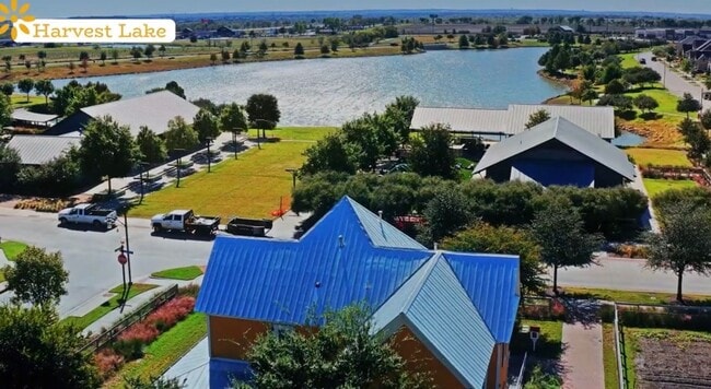 Building Photo - 1310 Sunflower Ave