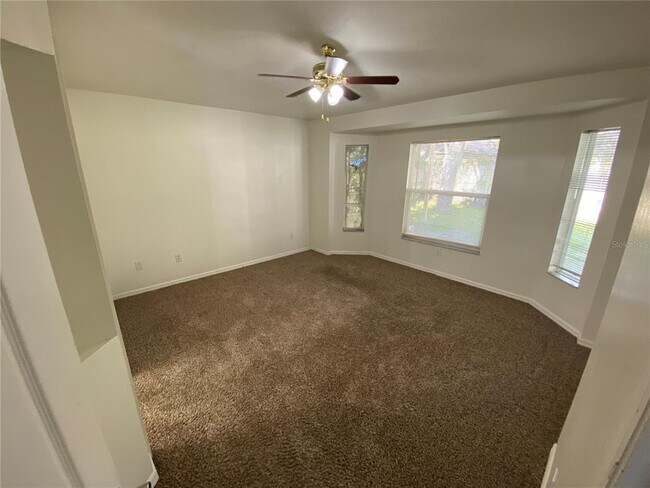 Building Photo - 8530 Quarter Horse Dr
