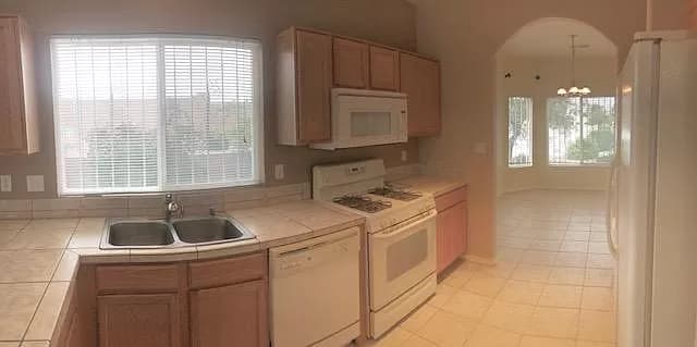 Building Photo - 7671 Calle Armonia NE