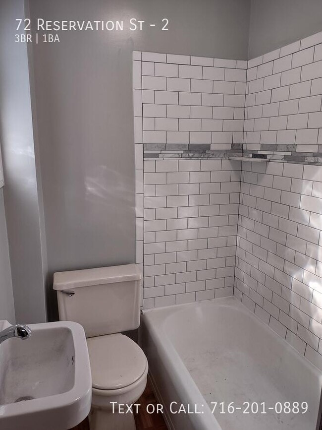 Building Photo - 72 Reservation St