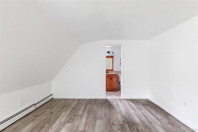 Building Photo - 110 E Bartlett Rd