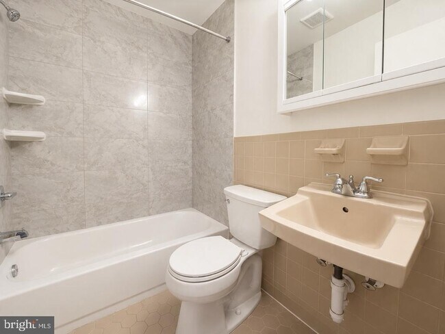 Building Photo - 14761 Ealing Ct
