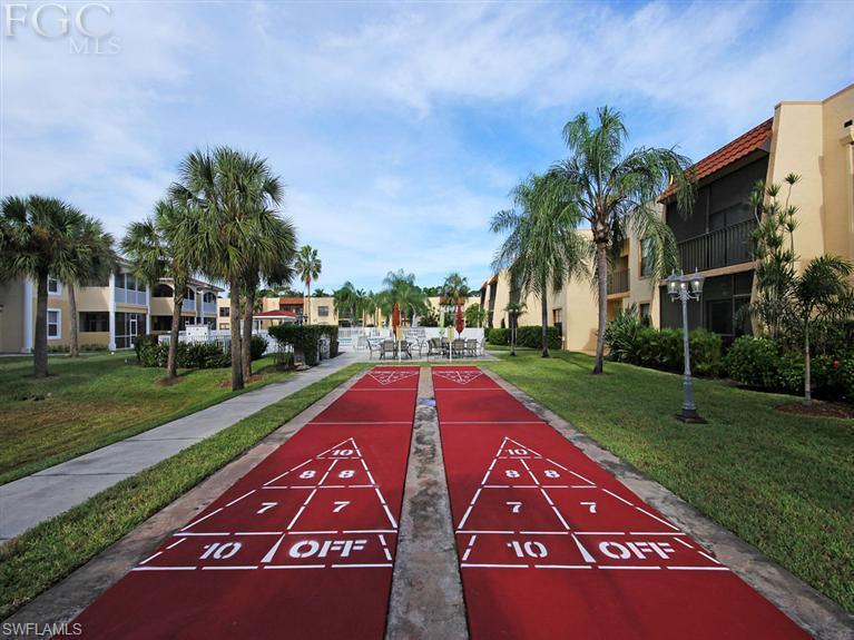Shuffle Board Court - 12501 McGregor Blvd