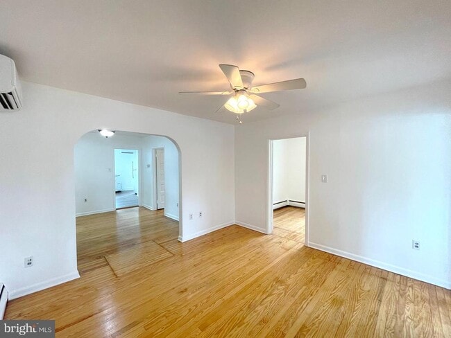 Building Photo - 590 Hallowing Point Rd