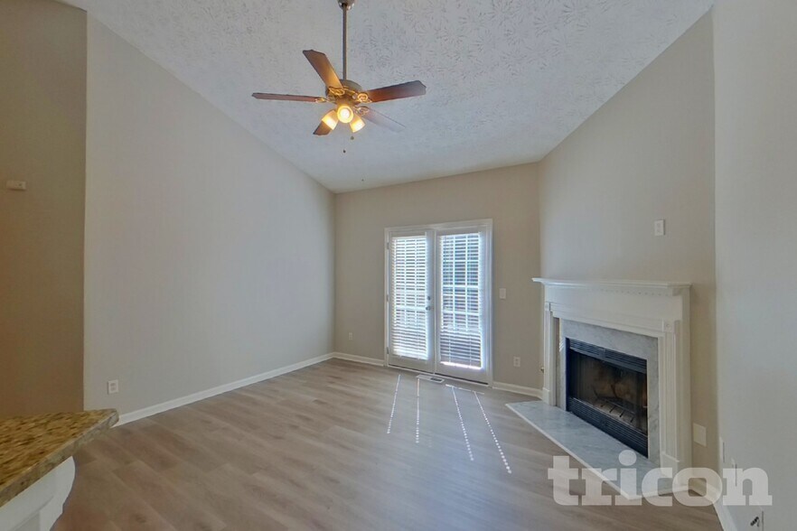 Building Photo - 806 Board Walk Ct
