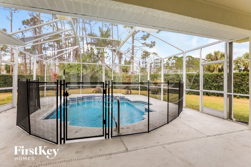 Building Photo - 2322 Renfro Ave